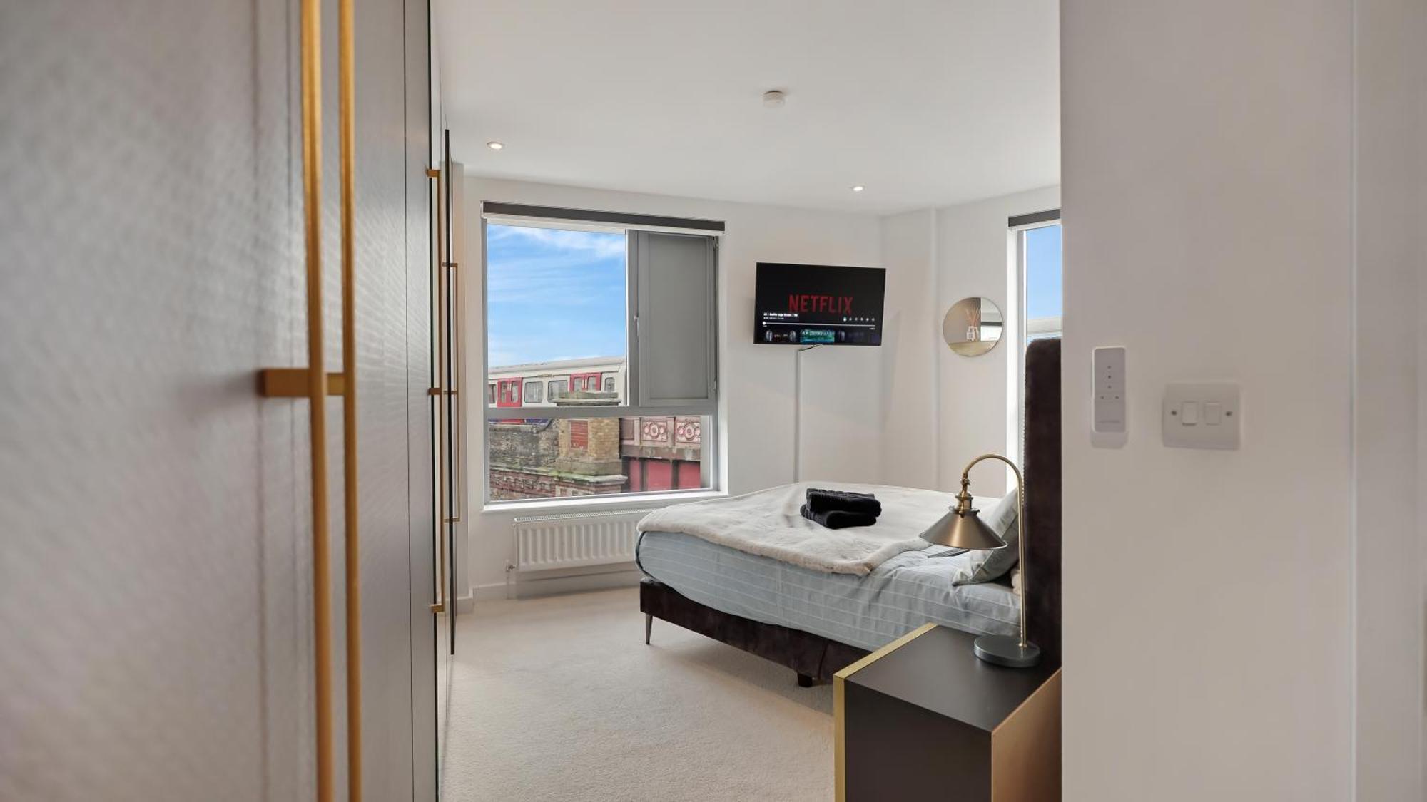 Modern And Spacious Penthouse Apartment In Putney With Free Parking ロンドン エクステリア 写真